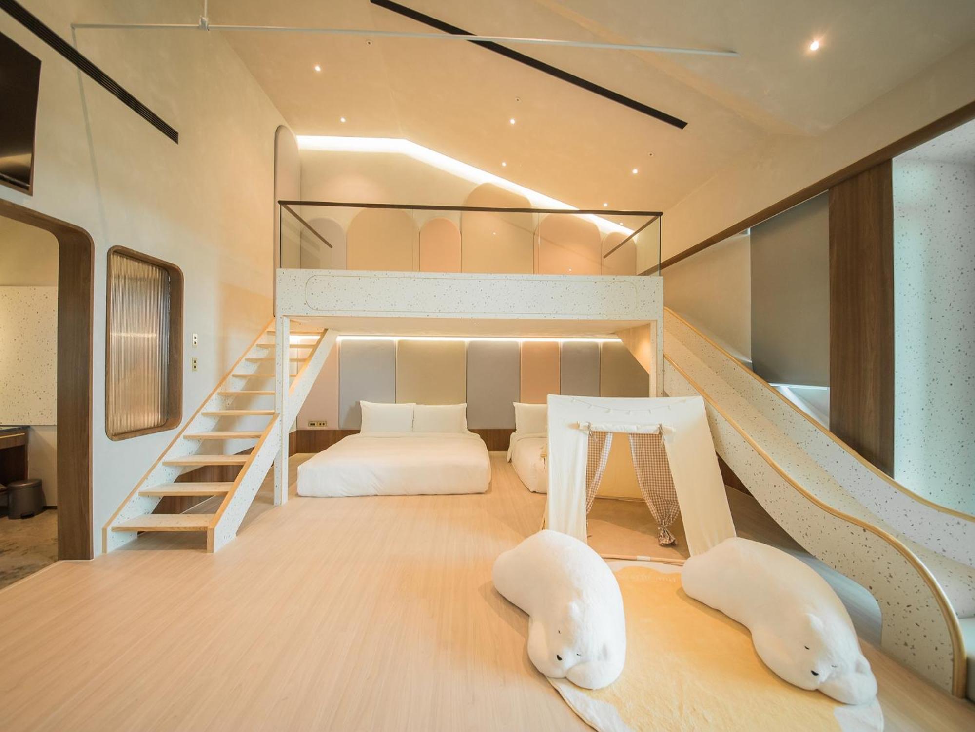Papoa Harbor Hotel كاوشيونغ المظهر الخارجي الصورة